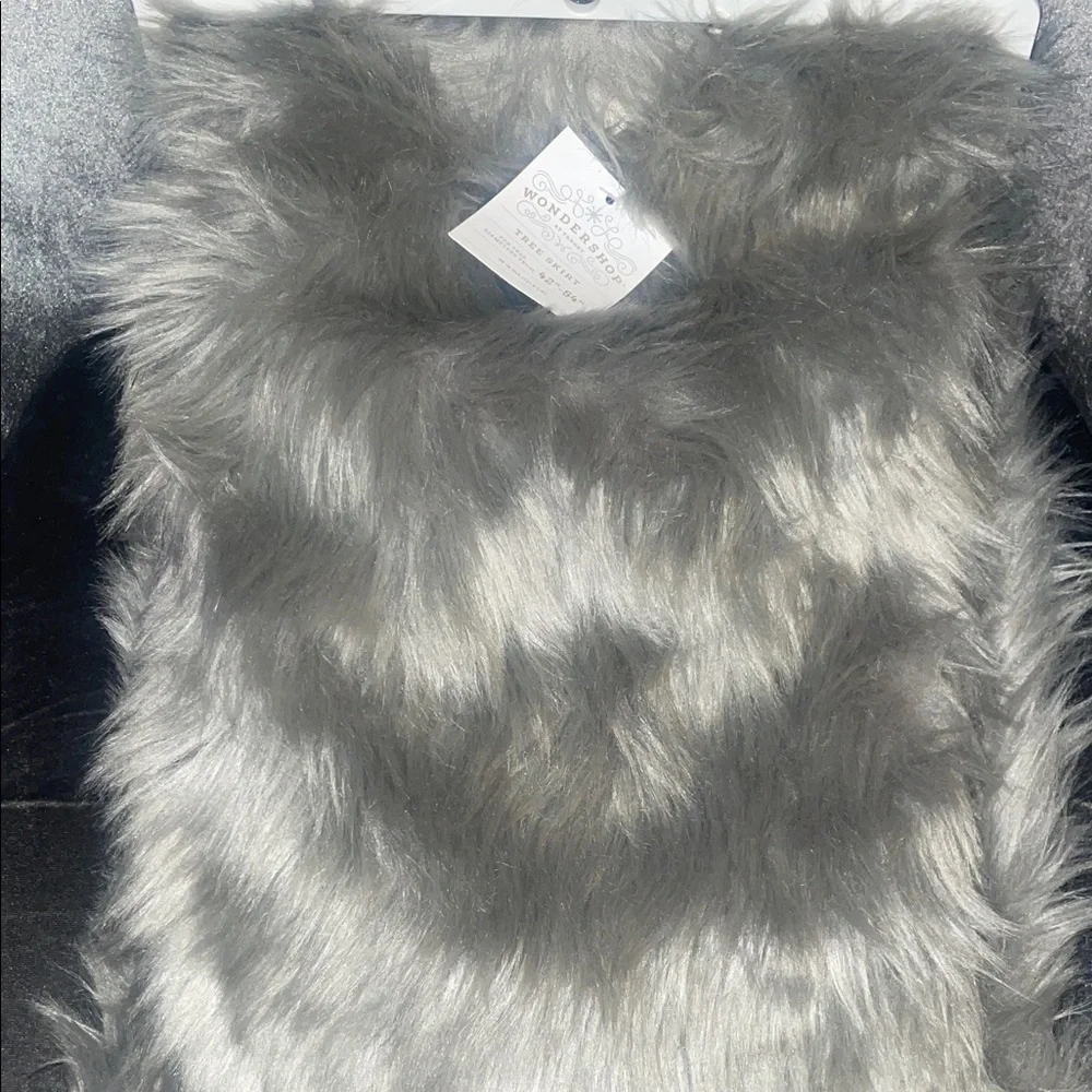 Wondershop Gray Faux Fur Tree Skirt